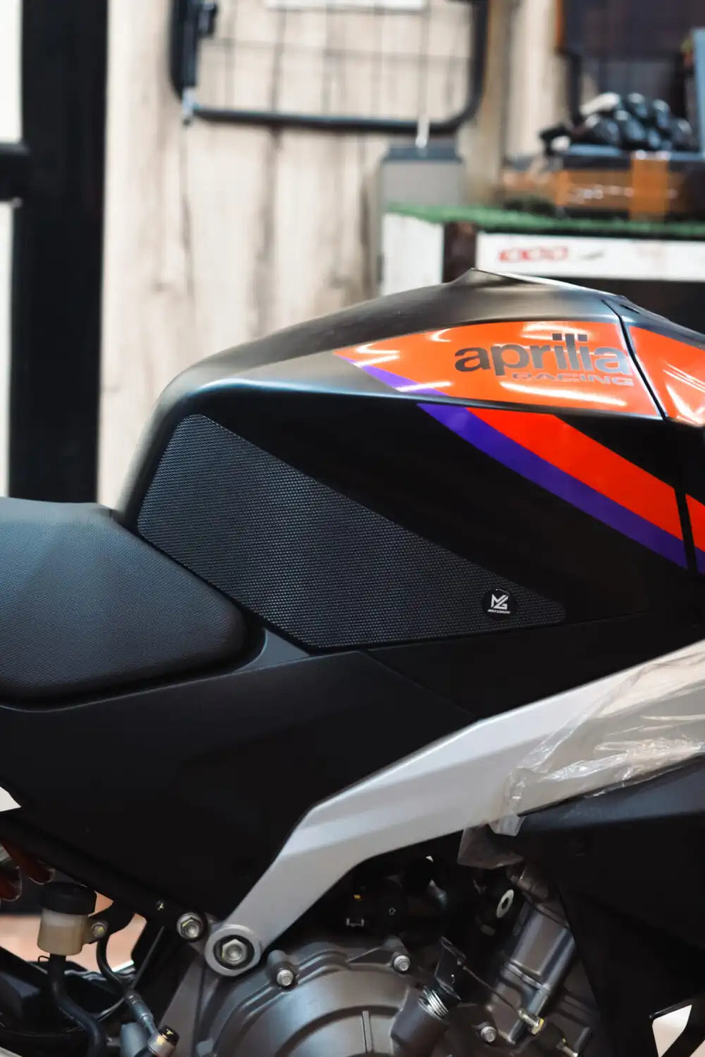 Maxgrip  Aprila RS 457 Traction Pad