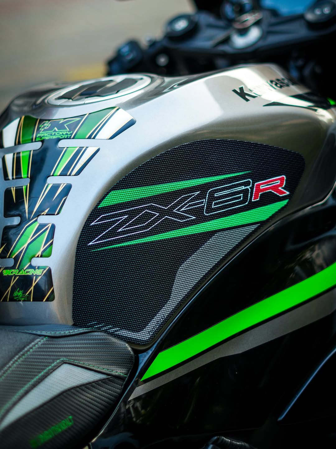 Homitru Traction Pad For Kawasaki Ninja ZX6R