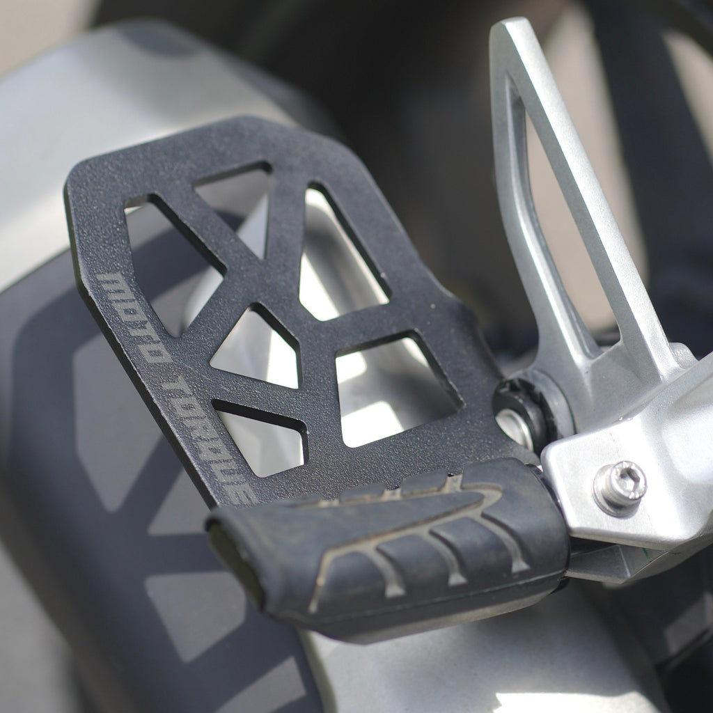 FOOTREST SET FOR HONDA NX-500