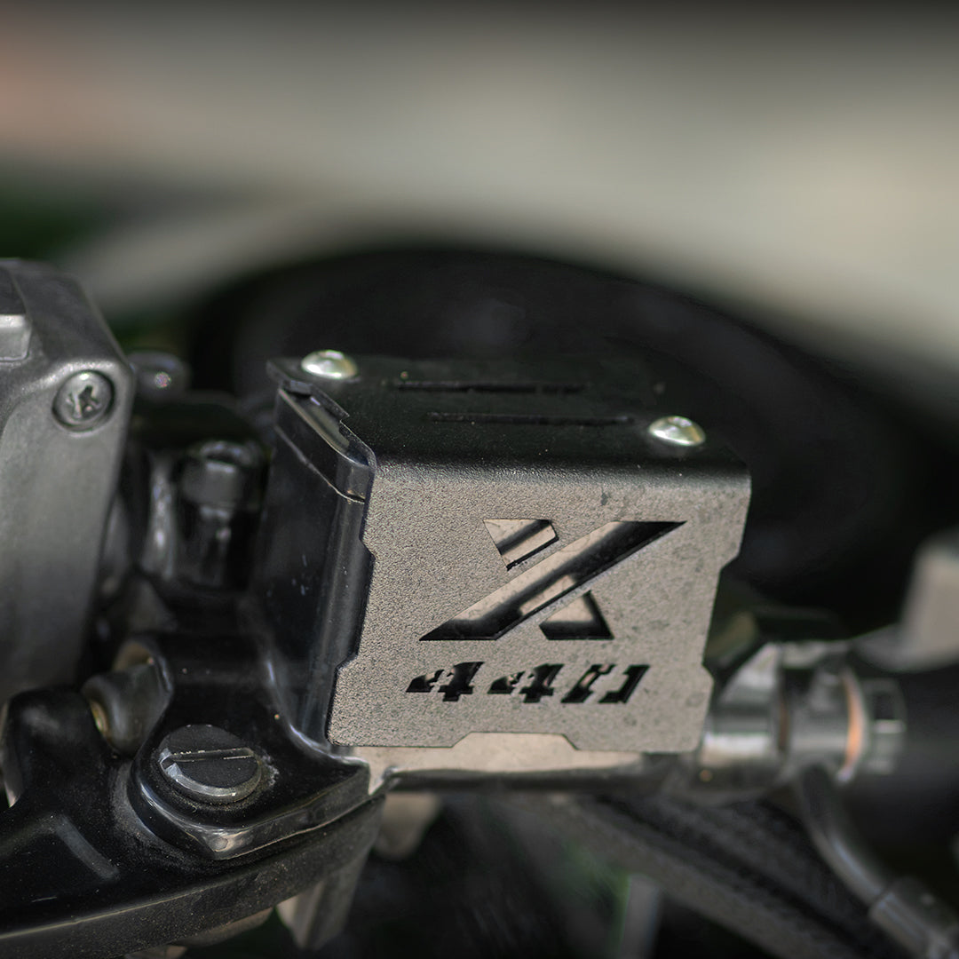 FRONT MASTER CYCLINDER GUARD (MS) FOR HARLEY DAVIDSON X440T