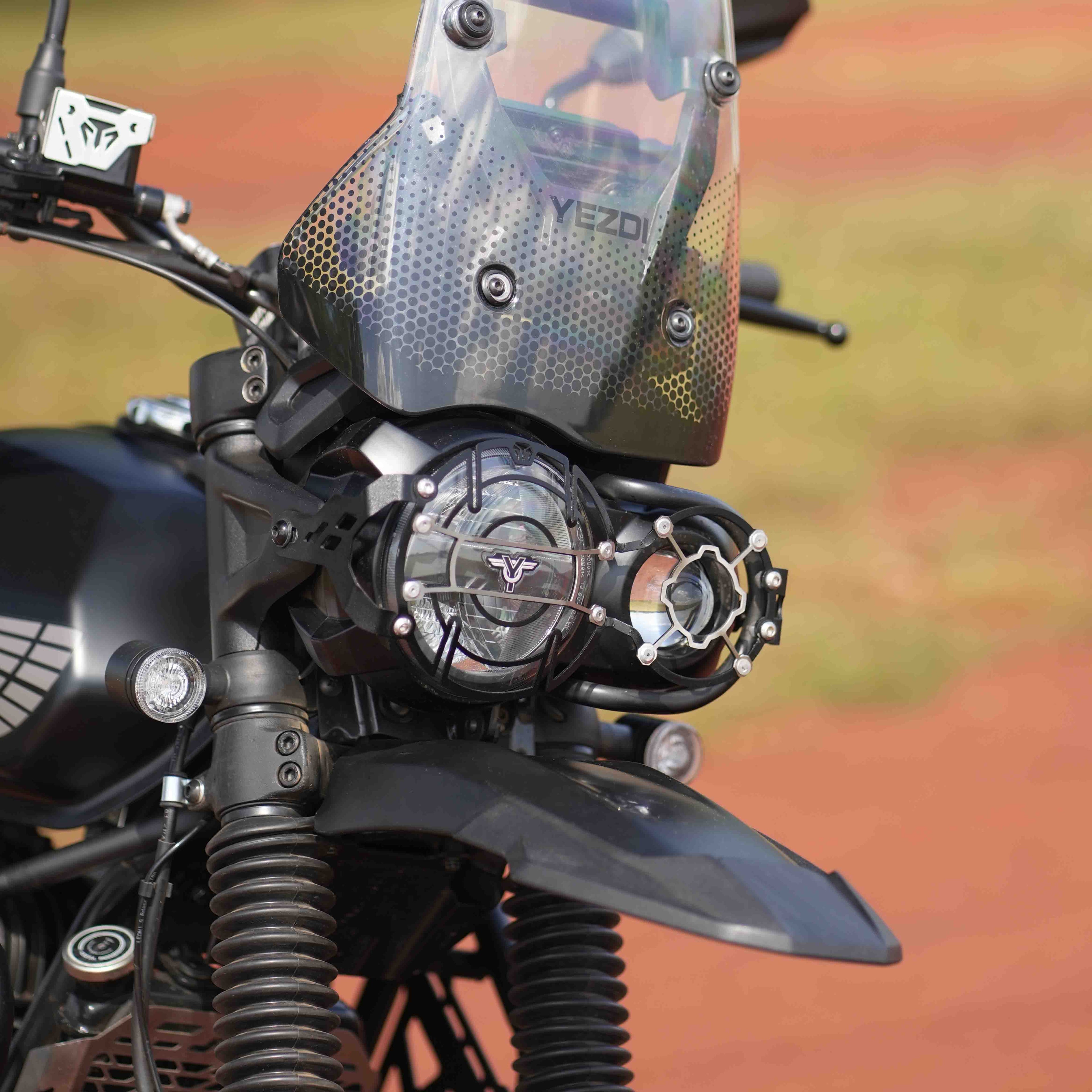 HEAD LIGHT GUARD FOR YEZDI ADVENTURE