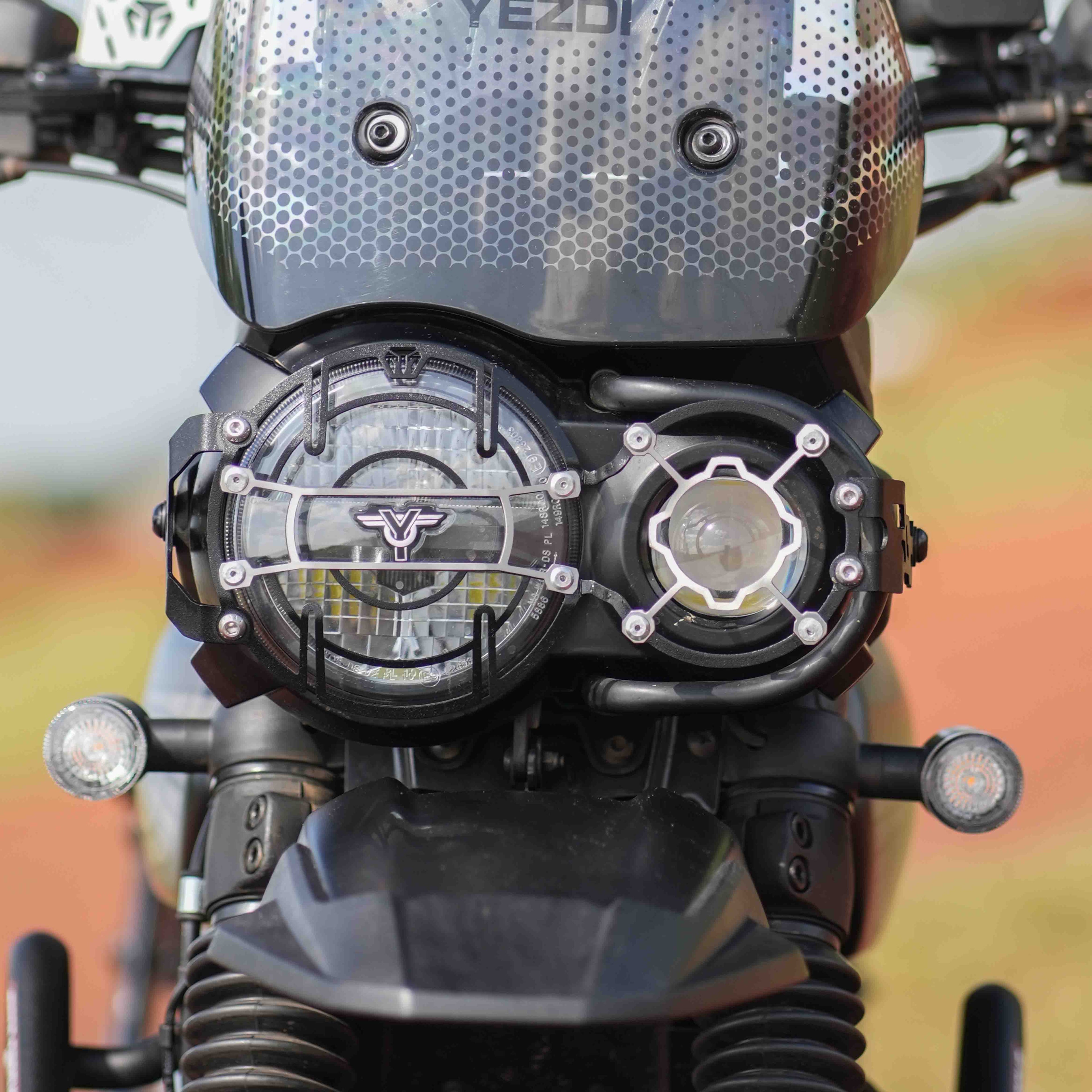 HEAD LIGHT GUARD FOR YEZDI ADVENTURE