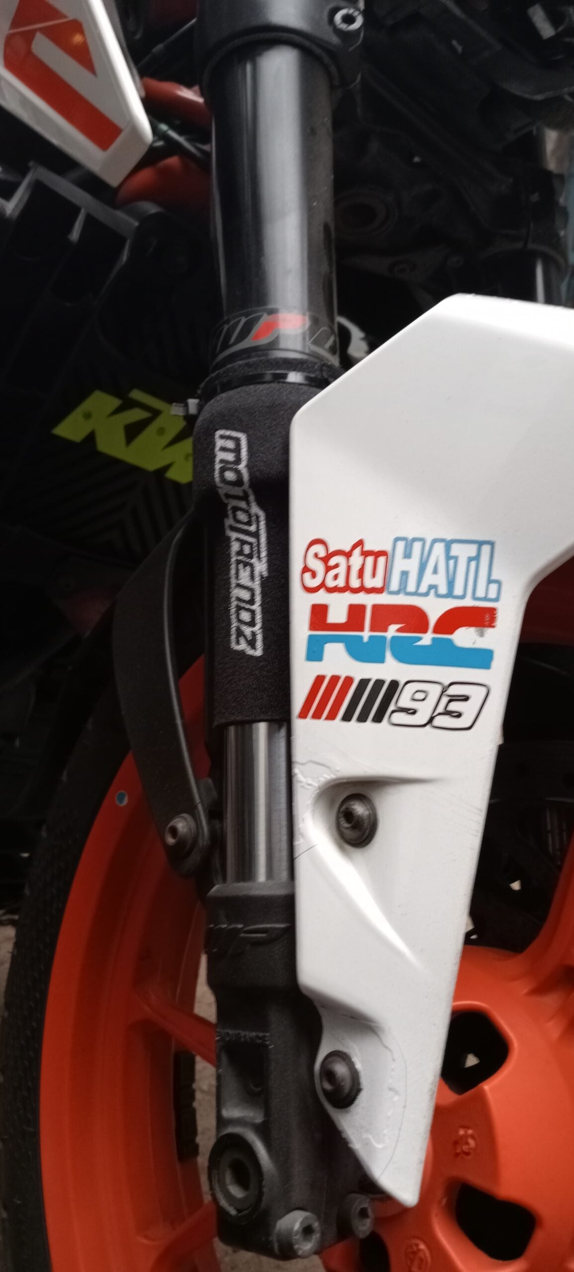 Mototrendz Fork Seal Covers Universal Fit