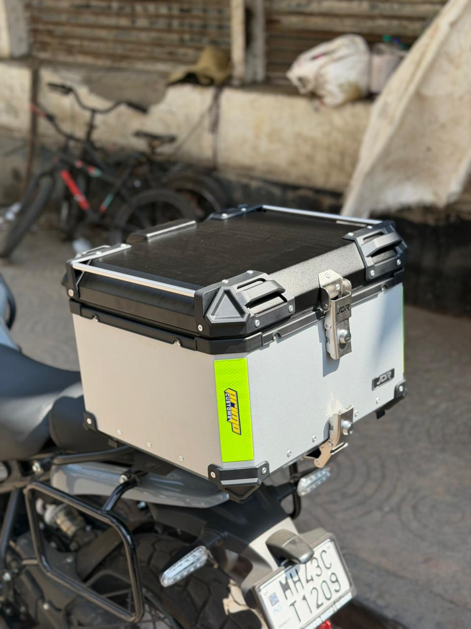 JDR 47L ABS TOP BOX SILVER